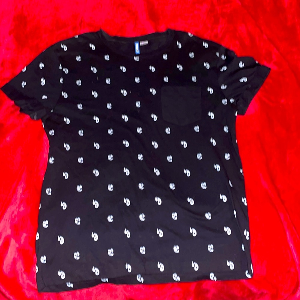 Pasley t shirt